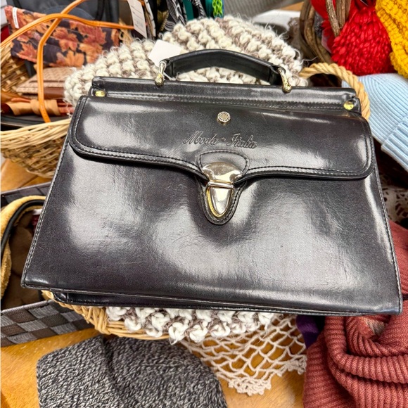 Moda Italia Handbags - Vintage - Moda Italia - Black Leather Clutch